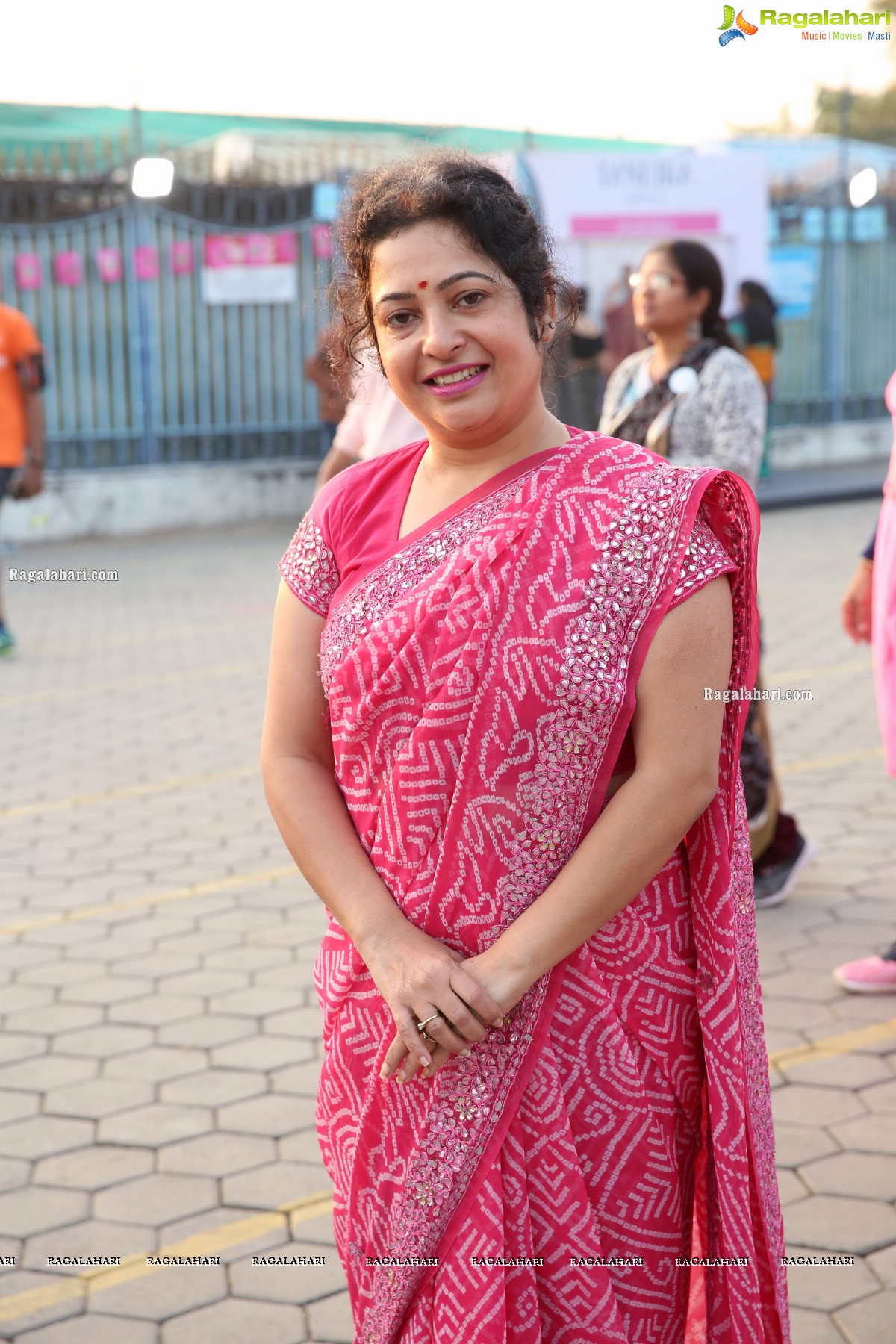 Taneira & Pinkathon's First Saree Run in Hyderabad