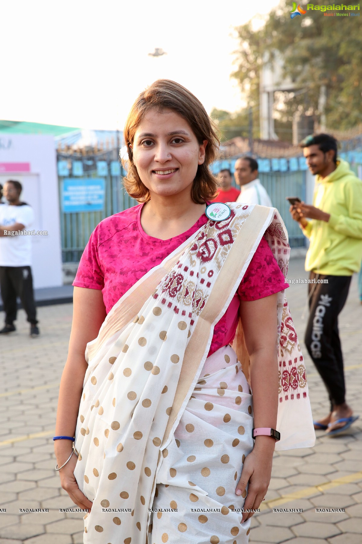 Taneira & Pinkathon's First Saree Run in Hyderabad