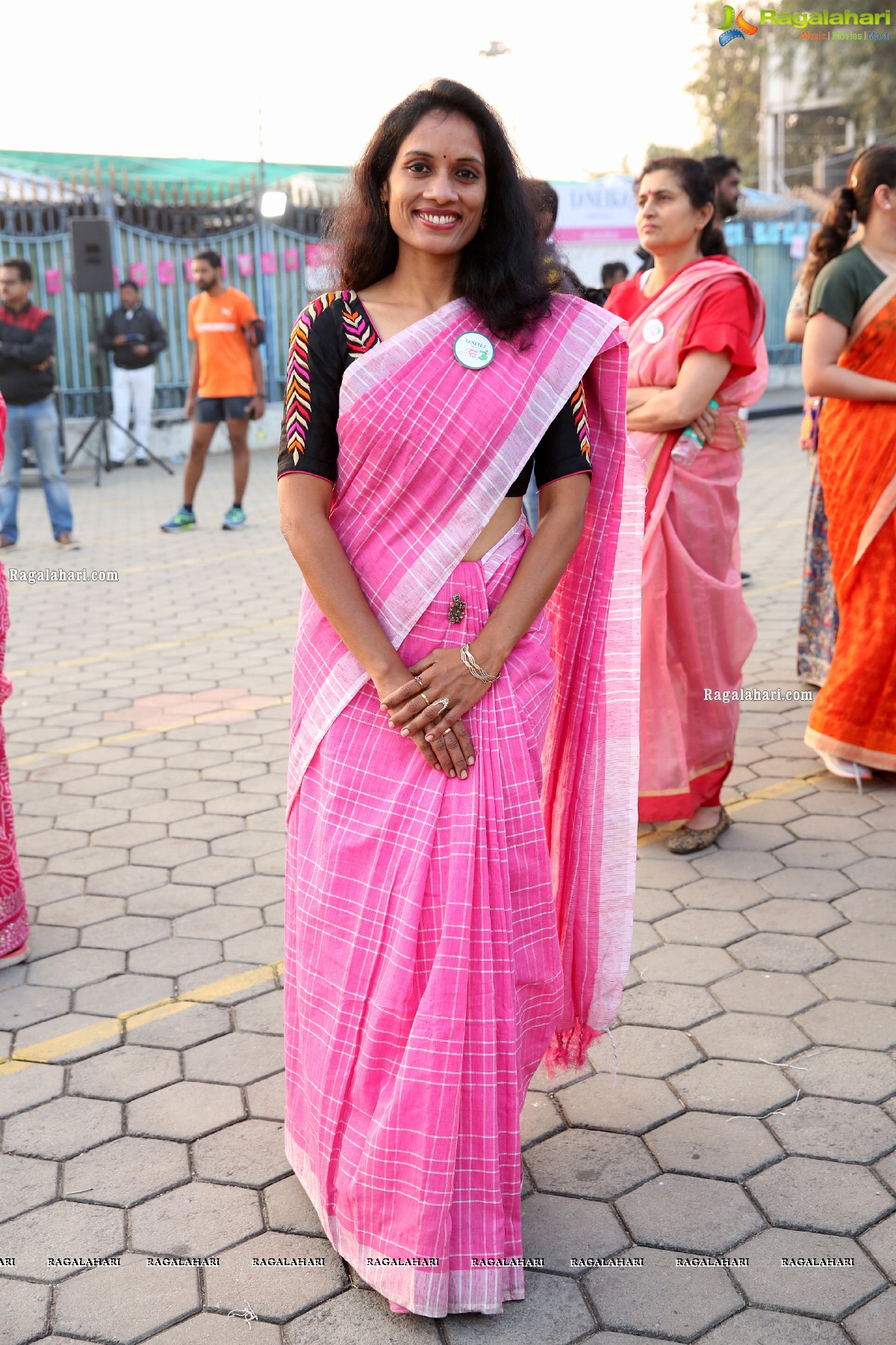 Taneira & Pinkathon's First Saree Run in Hyderabad