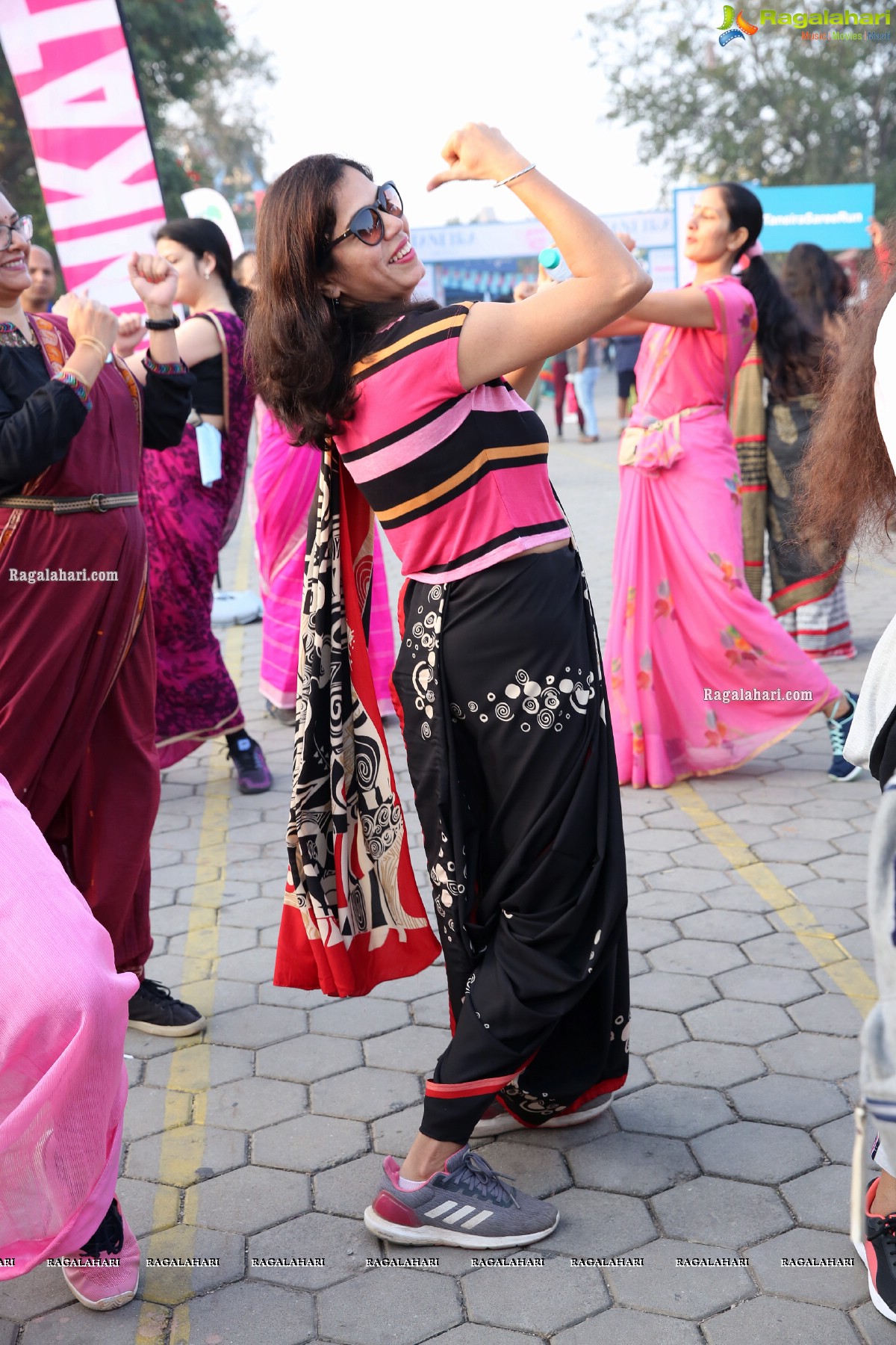 Taneira & Pinkathon's First Saree Run in Hyderabad