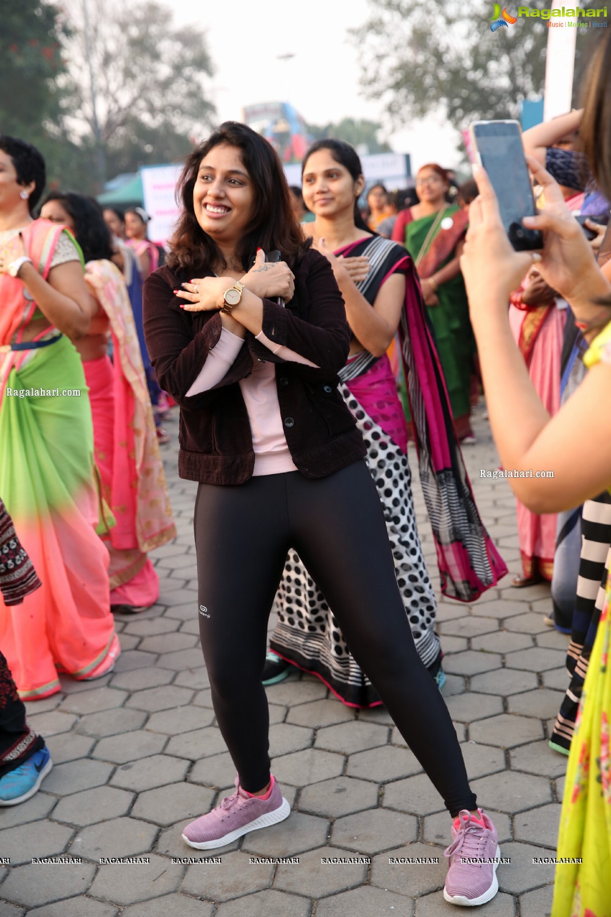 Taneira & Pinkathon's First Saree Run in Hyderabad