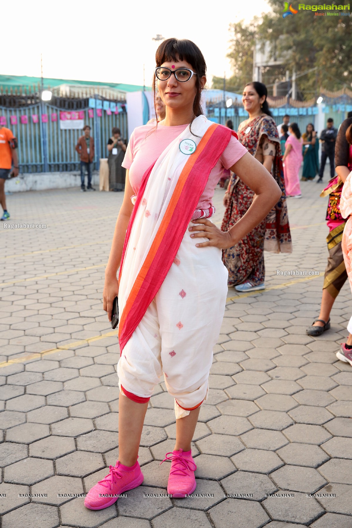 Taneira & Pinkathon's First Saree Run in Hyderabad