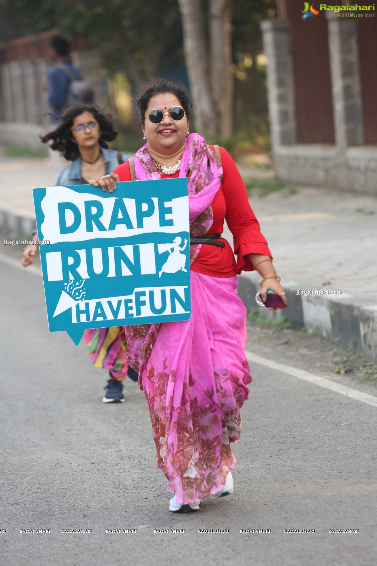 Taneira & Pinkathon's First Saree Run in Hyderabad