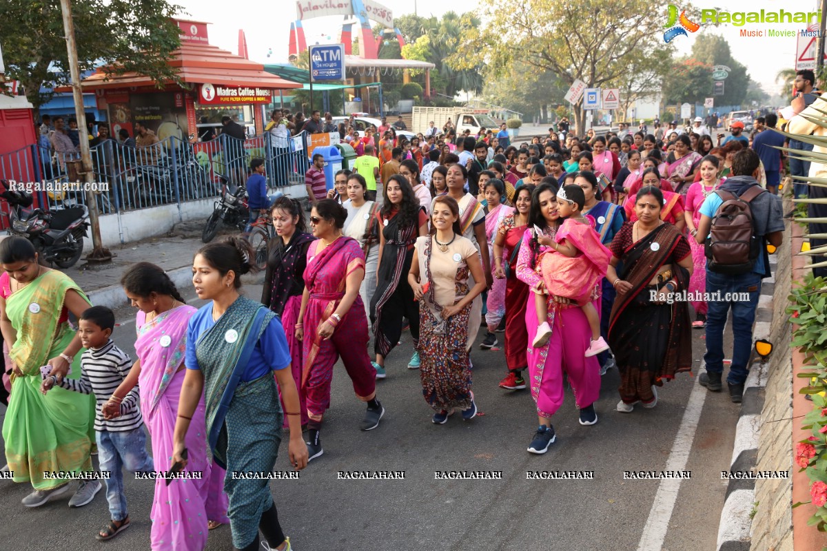 Taneira & Pinkathon's First Saree Run in Hyderabad