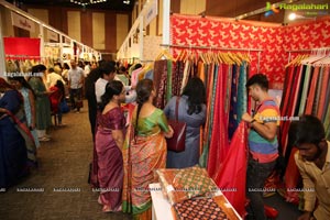 Sutraa Fashion Exhibition Kicks Off