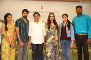 Naveen Chandra-Smruthi Venkat Film Opening