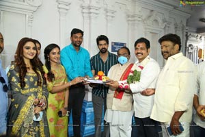 Naveen Chandra-Smruthi Venkat Film Opening