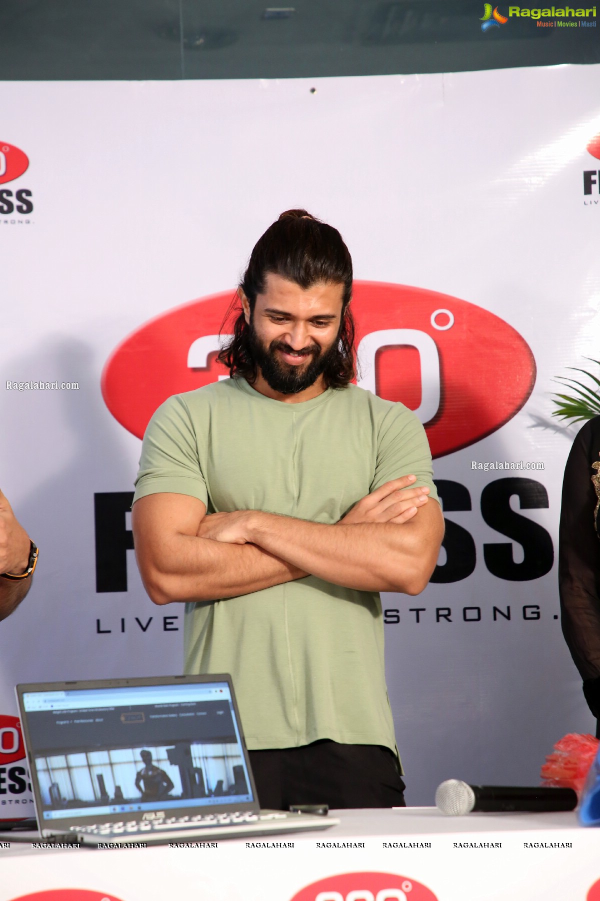 360 Degrees Fitness Launches Website and Ultimate Weight Loss Challenge With Vijay Deverakonda