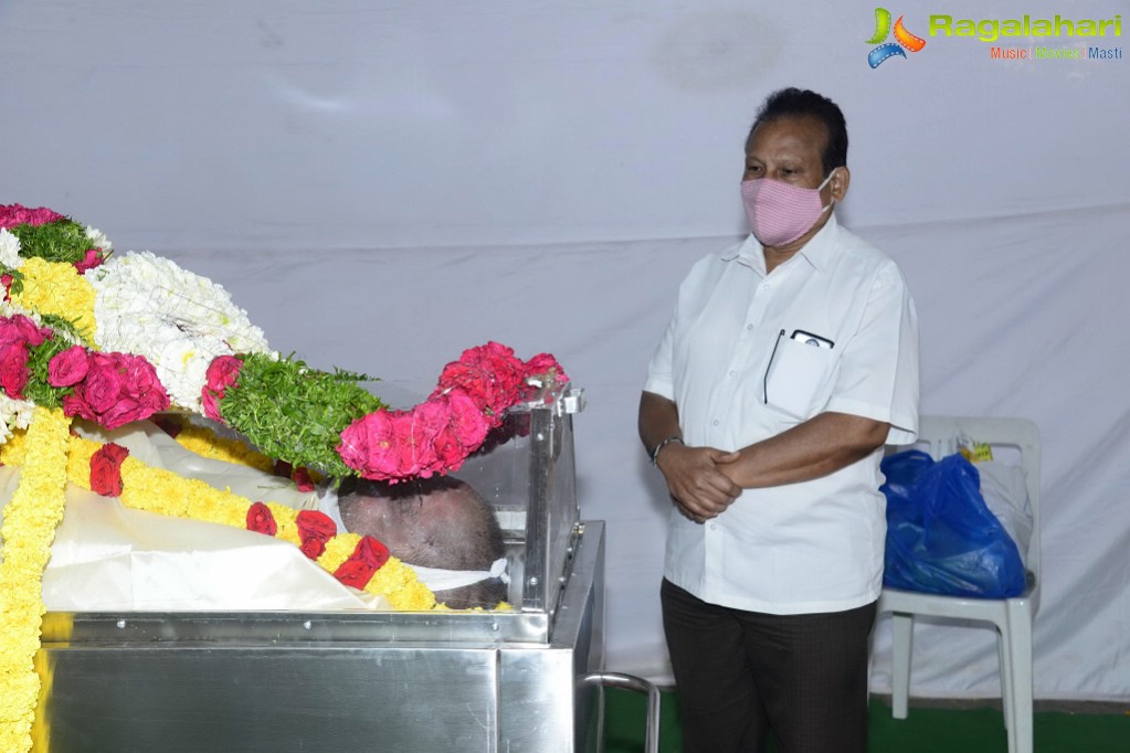 Celebs Pay Homage to Producer Doraswamy Raju