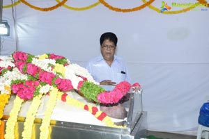 Celebs Pay Homage to Producer Doraswamy Raju