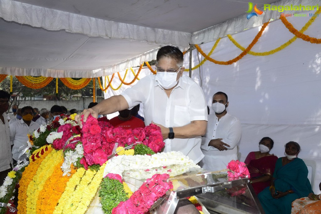 Celebs Pay Homage to Producer Doraswamy Raju