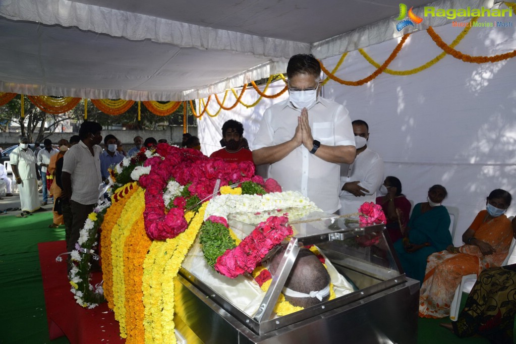 Celebs Pay Homage to Producer Doraswamy Raju