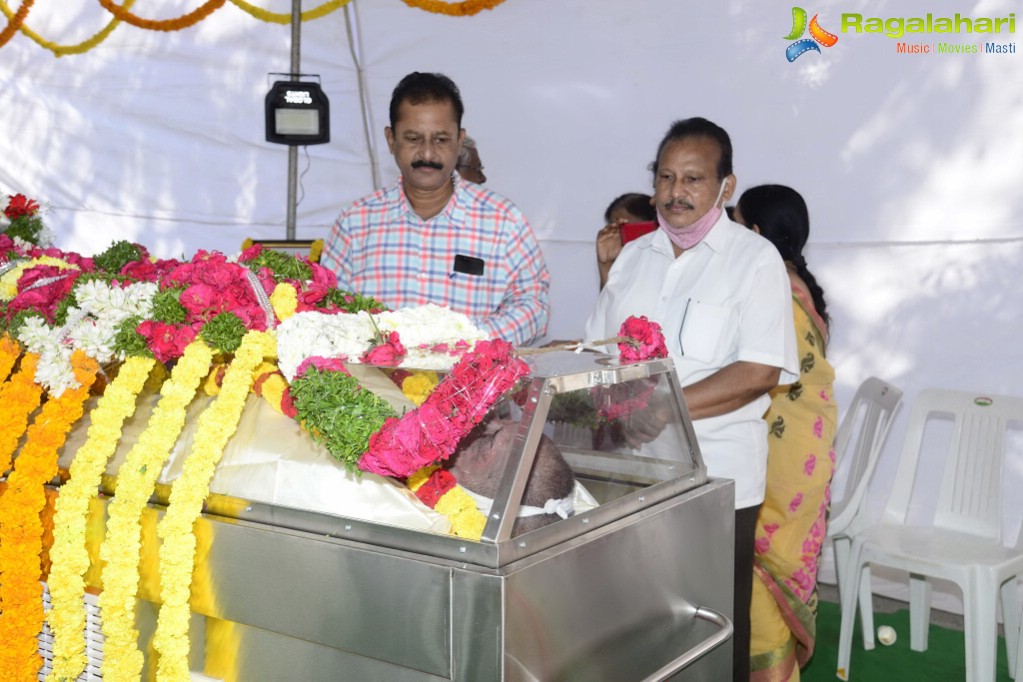 Celebs Pay Homage to Producer Doraswamy Raju