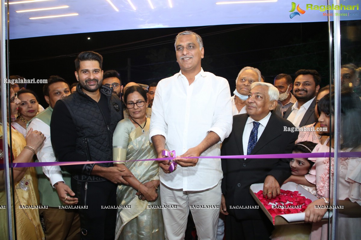 Minister Harish Rao, Actor Jayanth Reddy Launch Matis Interiors Store