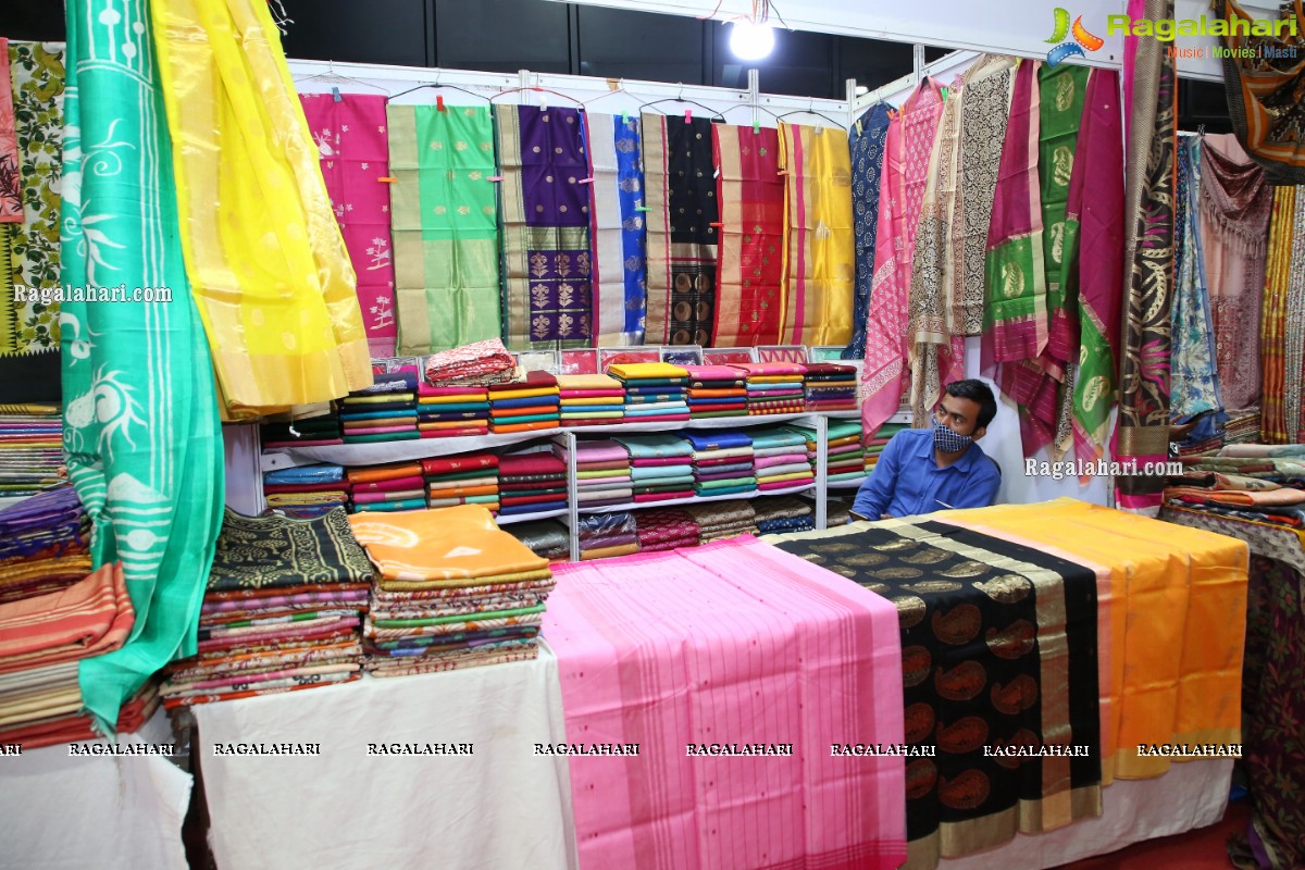 National Silk Expo-2021 Begins at Sri Satya Sai Nigamagamam