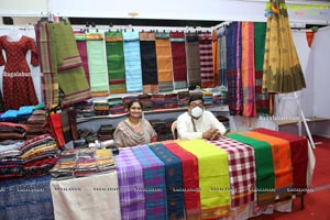 National Silk Expo-2021 Begins at Sri Satya Sai Nigamagamam