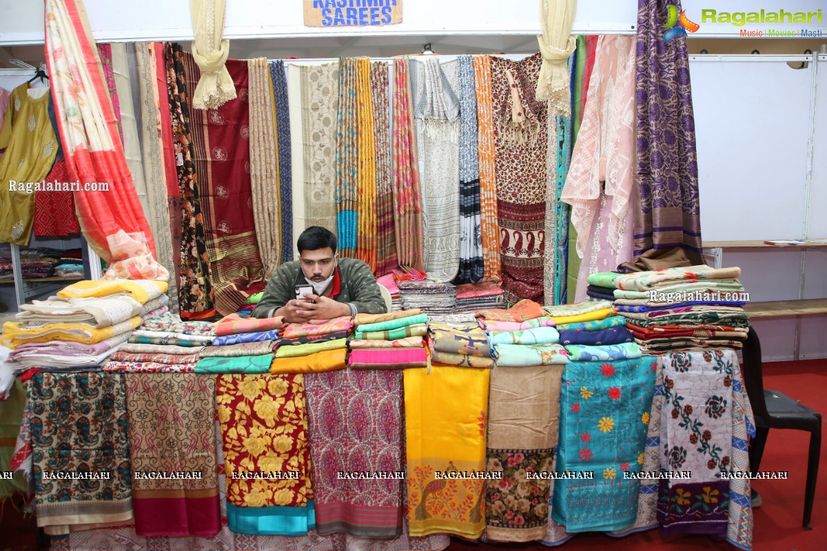 National Silk Expo-2021 Begins at Sri Satya Sai Nigamagamam