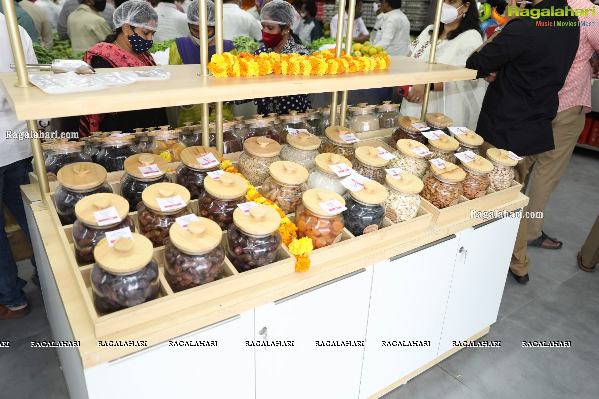 Pure-O-Naturals Fruits and Vegetables 28th Outlet Launch