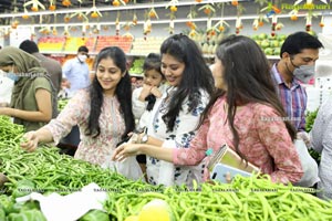 Pure-O-Naturals Fruits and Vegetables 28th Outlet Launch