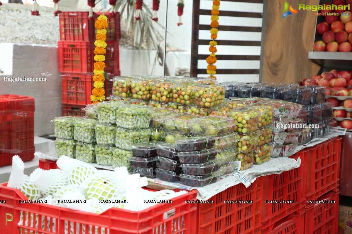 Pure-O-Naturals Fruits and Vegetables 25th Outlet Launch