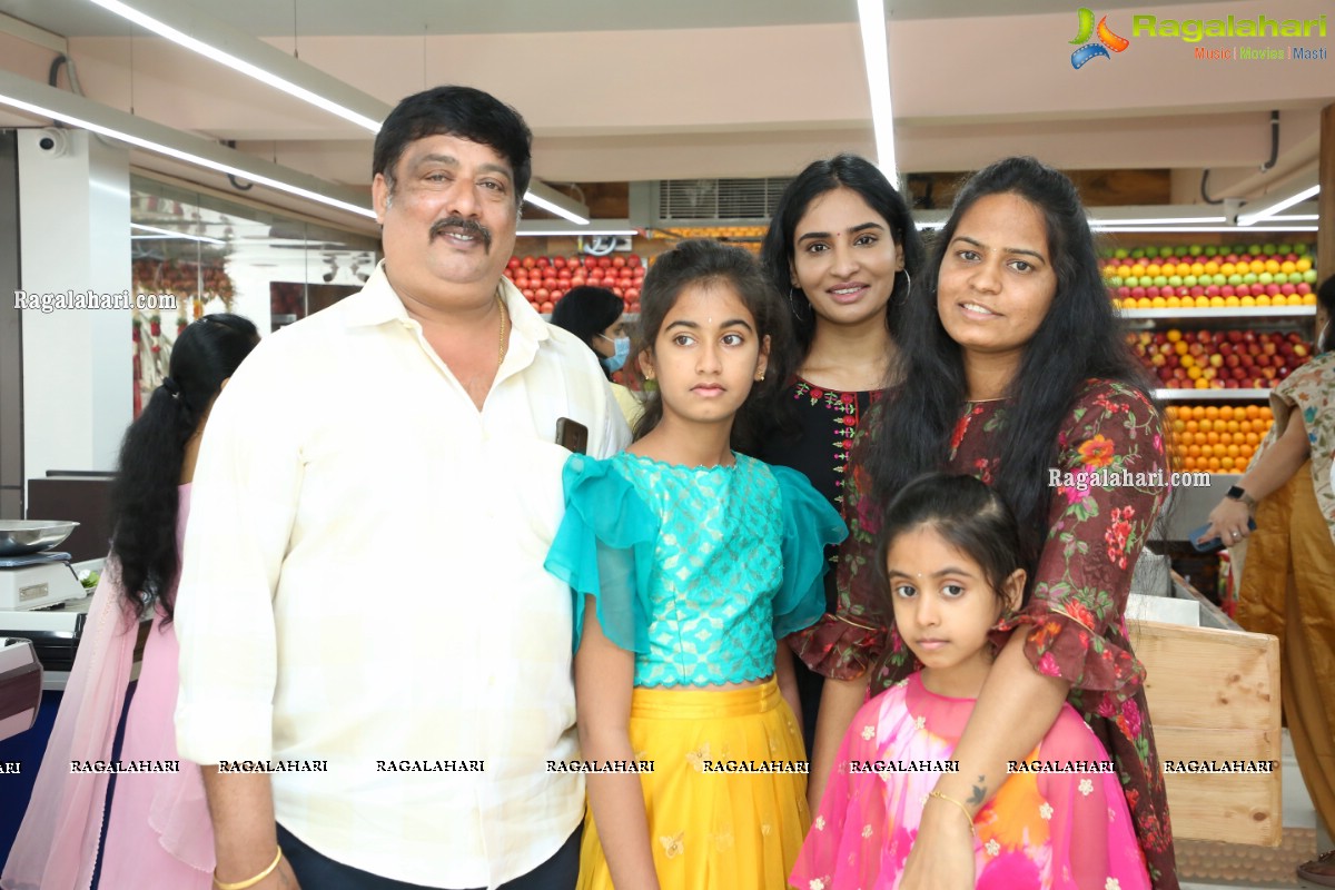 Pure-O-Naturals Fruits and Vegetables 25th Outlet Launch