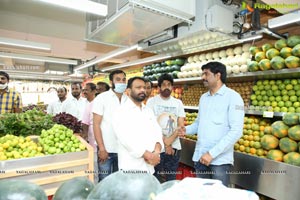 Pure-O-Naturals Fruits and Vegetables 25th Outlet Launch