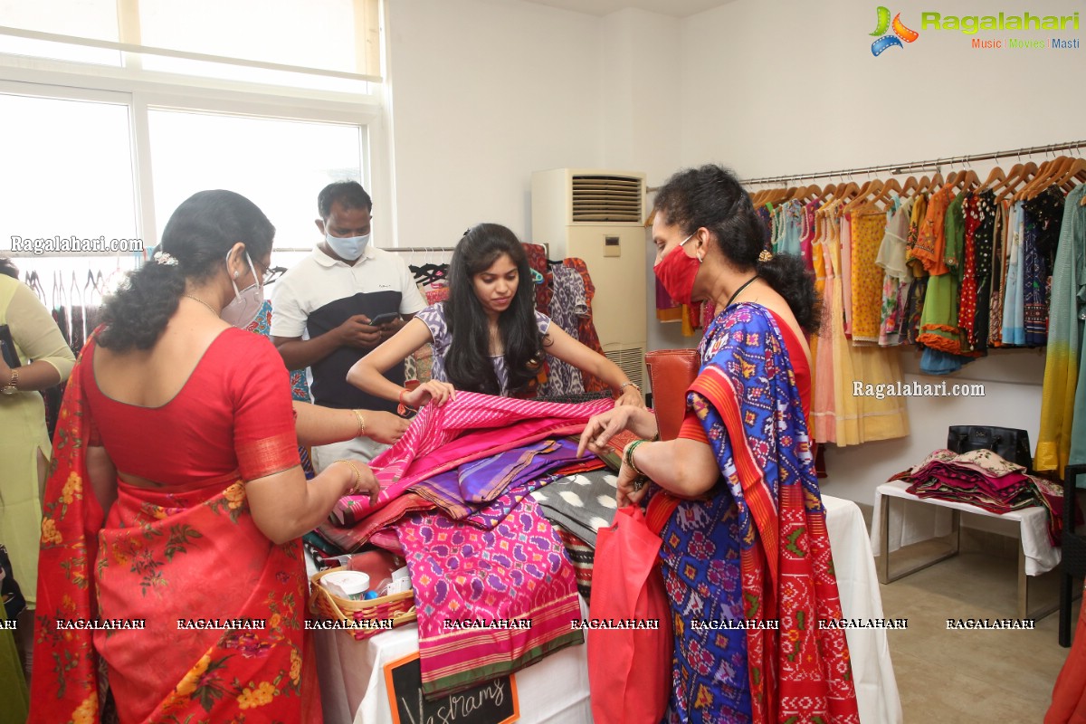 Vastraabharanam Exhibition of Jewellery and Clothing Kicks Off at Yuktalaya, Madhapur, Hyderabad