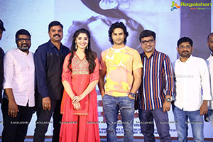 Aa Ammayi Gurinchi Meeku Cheppali Movie First Look Launch