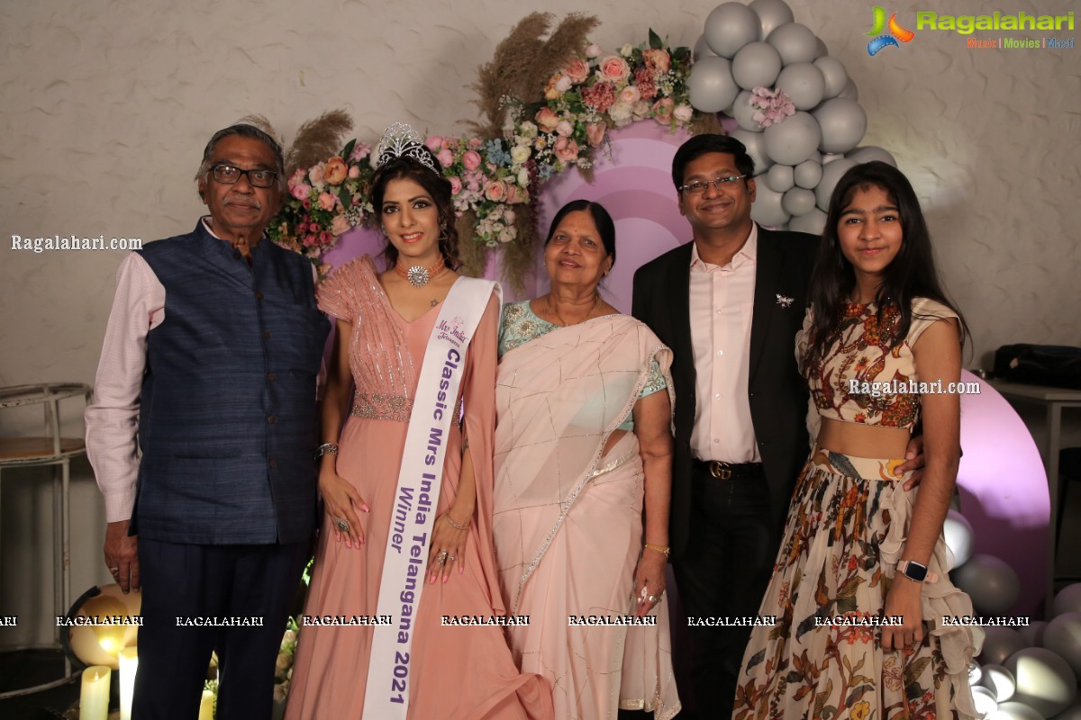 Mrs India Telangana Indu Agarwal Receives a Grand Party at Fly High