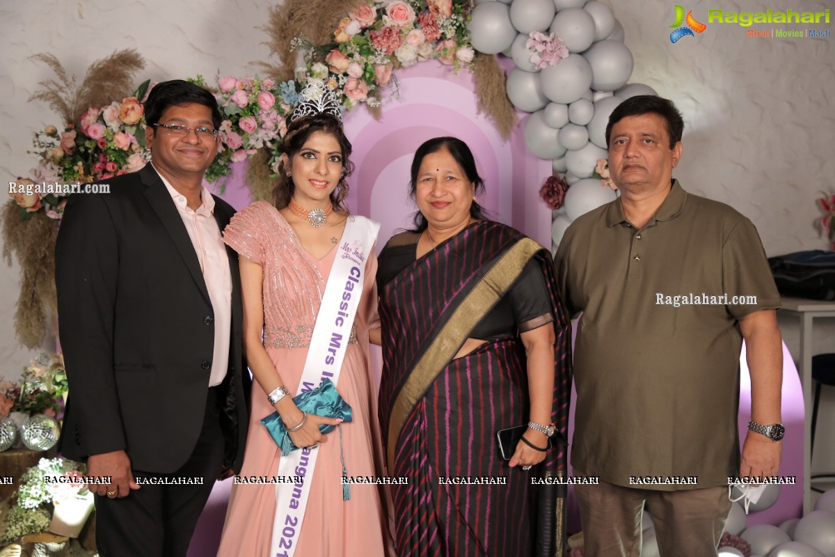 Mrs India Telangana Indu Agarwal Receives a Grand Party at Fly High