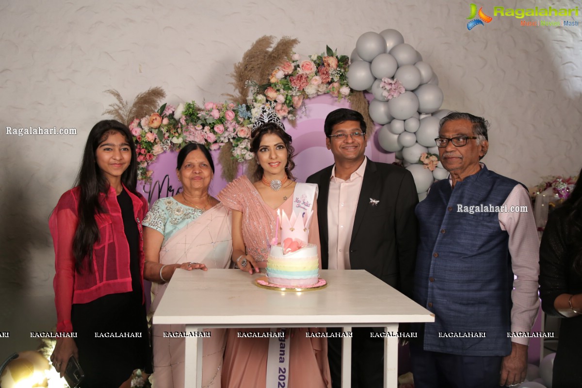 Mrs India Telangana Indu Agarwal Receives a Grand Party at Fly High