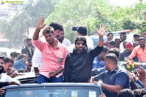 VSR Movie Team at Bhavani Theatre in Kolar Karnataka