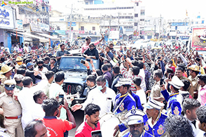 VSR Movie Team at Bhavani Theatre in Kolar Karnataka