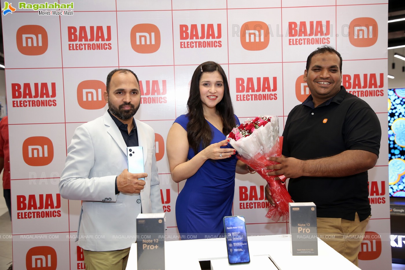 Redmi Note 12 5G Series Launch at Bajaj Electronics, Inorbit Mall