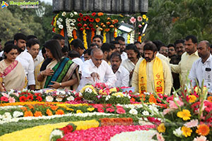 Jr NTR, Kalyan Ram and NBK Pays Tribute to Sr NTR