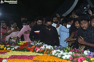 Jr NTR, Kalyan Ram and NBK Pays Tribute to Sr NTR