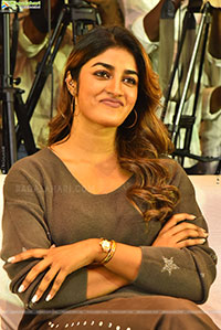 Bhartha Mahasayulaku Wignyapthi Movie Blockbuster Meet