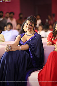 Bhartha Mahasayulaku Wignyapthi Movie Pre Release Event 