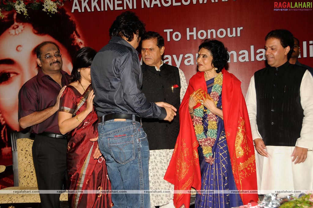 Akkineni Nageswara Rao Award 2008 Presented to Dr. Vyjayantimala Bali