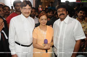 Chiranjeevi Meets Padma Bhushan Krishna