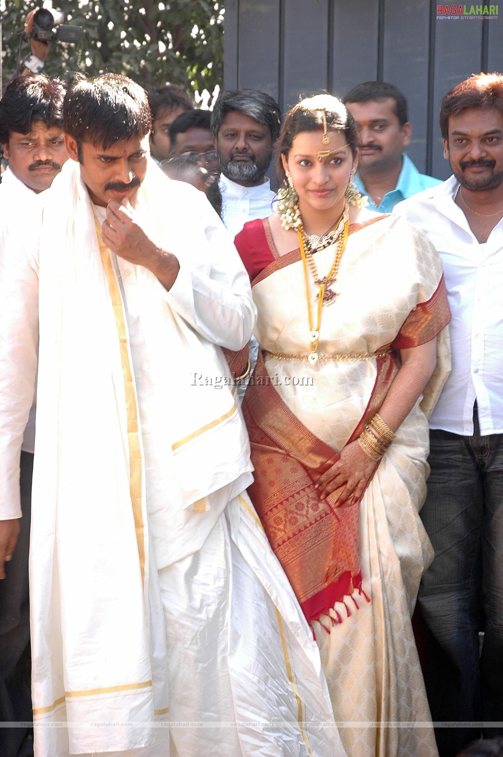 Pawan Kalyan Marries Renu Desai