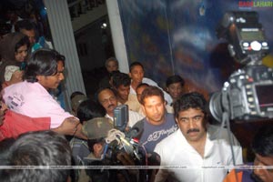 Sachin Tendulkar visits Filmnagar Temple