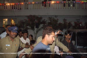 Sachin Tendulkar visits Filmnagar Temple