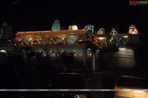 Sachin Tendulkar visits Filmnagar Temple