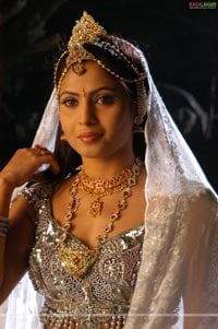 Kaushal, Saira Bhanu