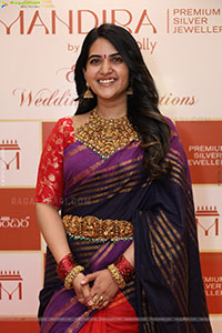 Manepally Jewellers: Grand Launch of Mandira Event