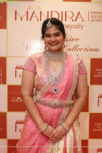 Manepally Jewellers: Grand Launch of Mandira Event