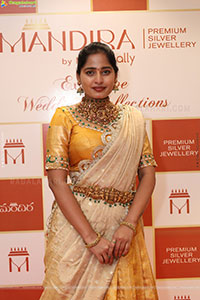 Manepally Jewellers: Grand Launch of Mandira Event