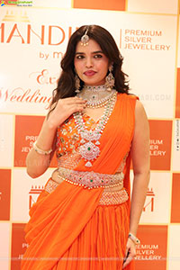 Manepally Jewellers: Grand Launch of Mandira Event