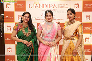 Manepally Jewellers: Grand Launch of Mandira Event